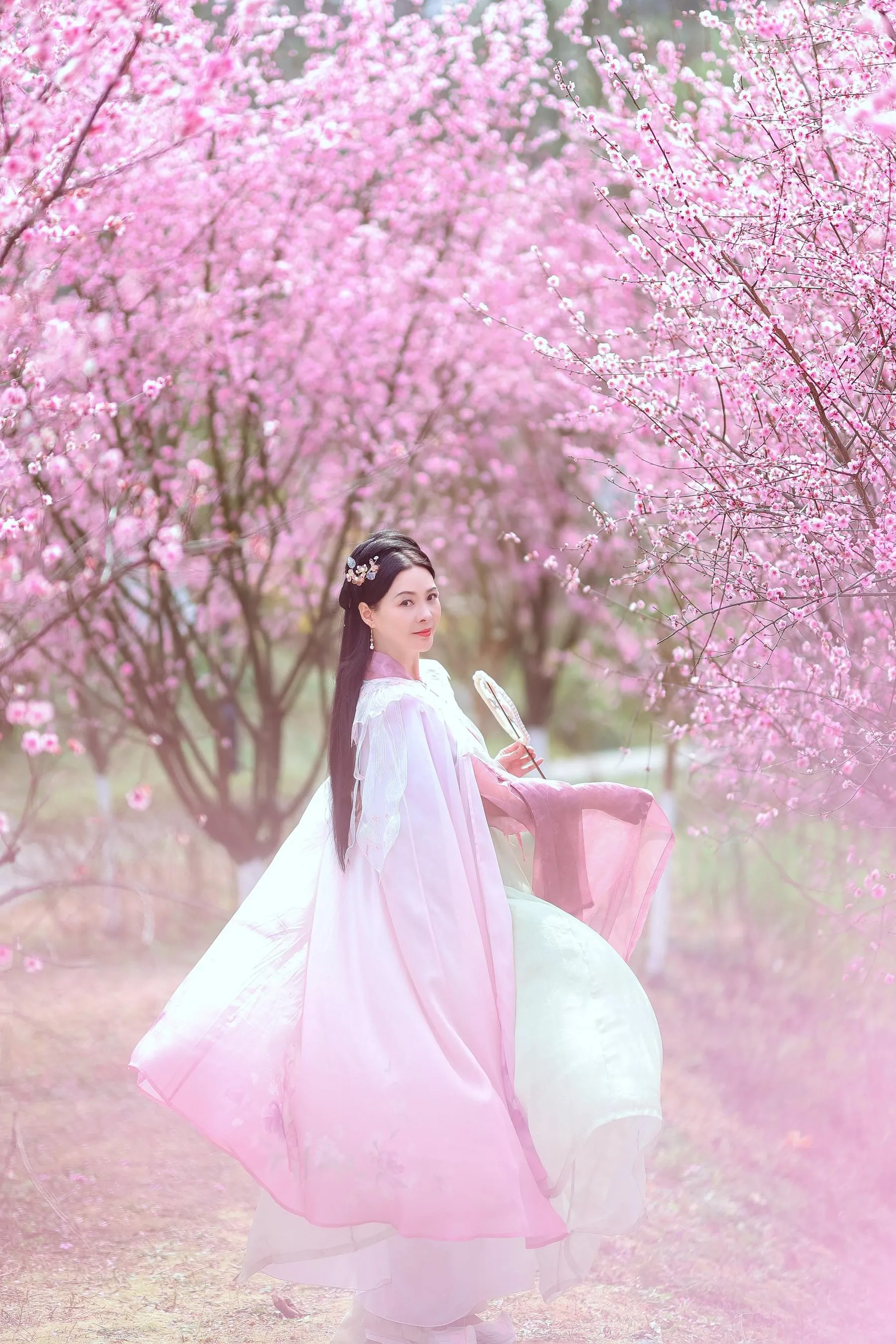 [艺图语] 2022.05.31 暖春樱色 莲 [38P]插图7